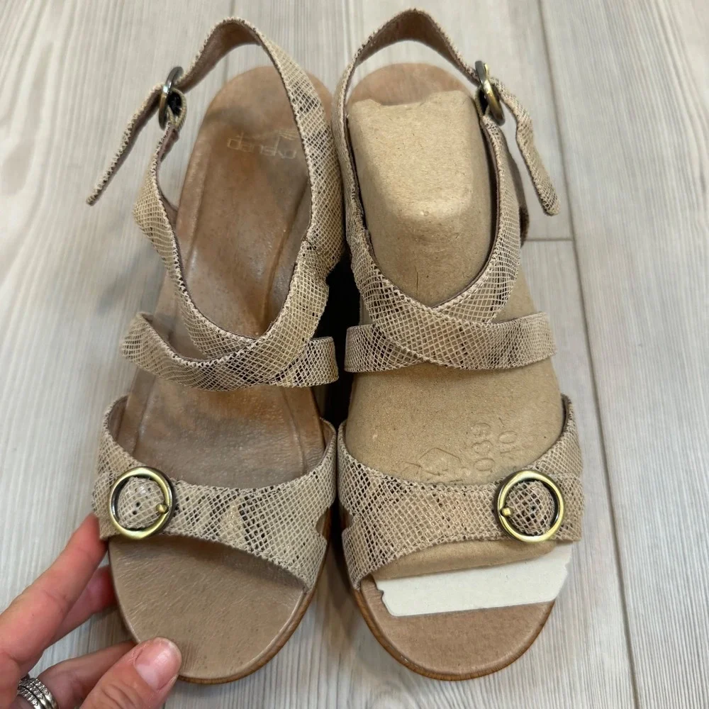 NEW Dansko Julie Snake Taupe Leather Wedge Sandals Platform Buckle US 10 EU 40